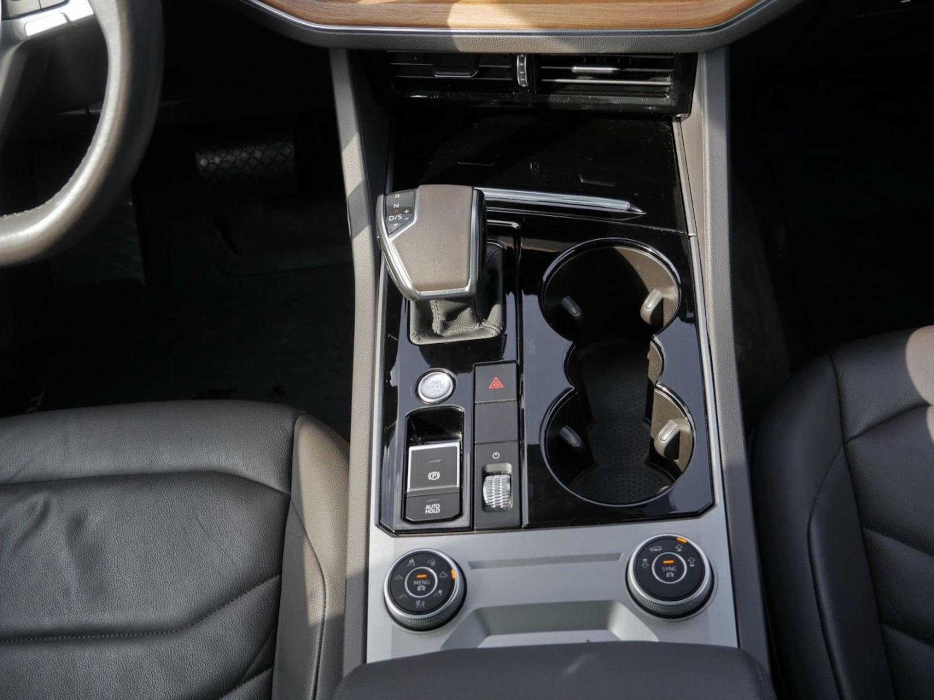 Volkswagen Touareg Basis-Modell