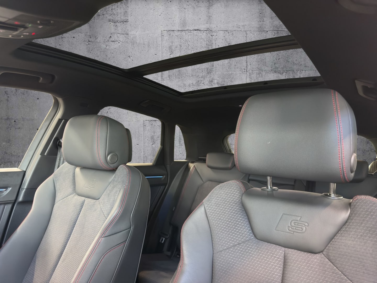Bild über Audi Q3 S line 40 TFSI quattro S tronic - für weitere Informationen kontaktieren Sie den Audi Partner