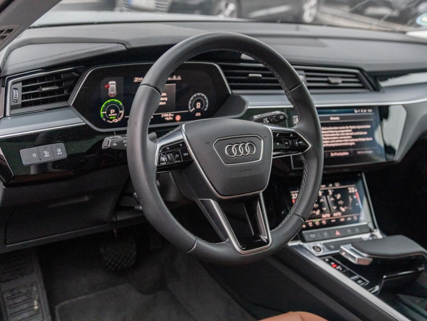 Image about Audi Q8 e-tron S line 50 e-tron quattro