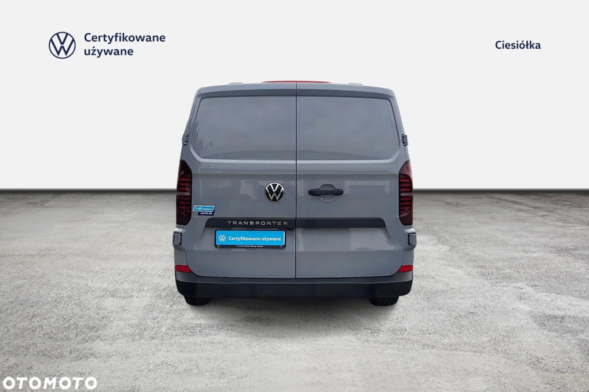 Volkswagen Transporter Furgon długi rozstaw osi