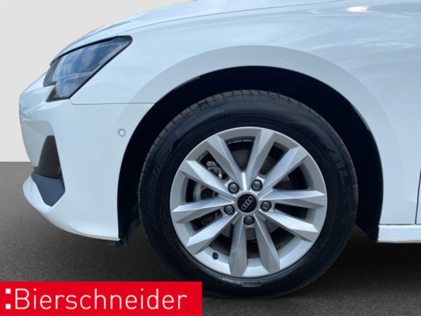 Bild über Audi A3 Sportback 30 TFSI Schaltgetriebe - für weitere Informationen kontaktieren Sie den Audi Partner