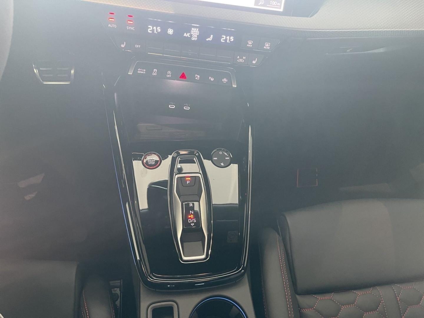 Bild über Audi RS 3 Sportback TFSI quattro 294 kW S tronic - für weitere Informationen kontaktieren Sie den Audi Partner