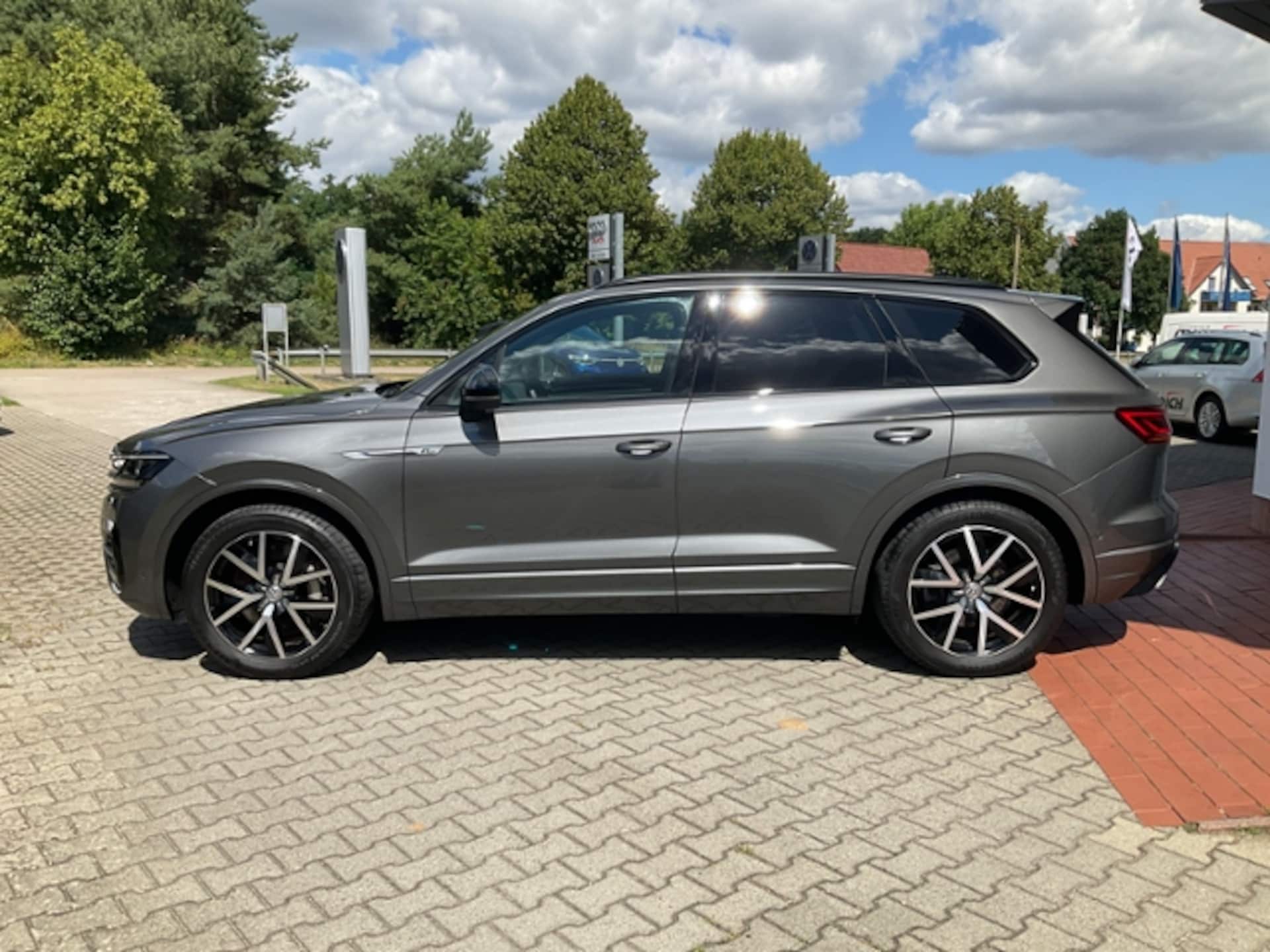 Volkswagen Touareg Basis-Modell