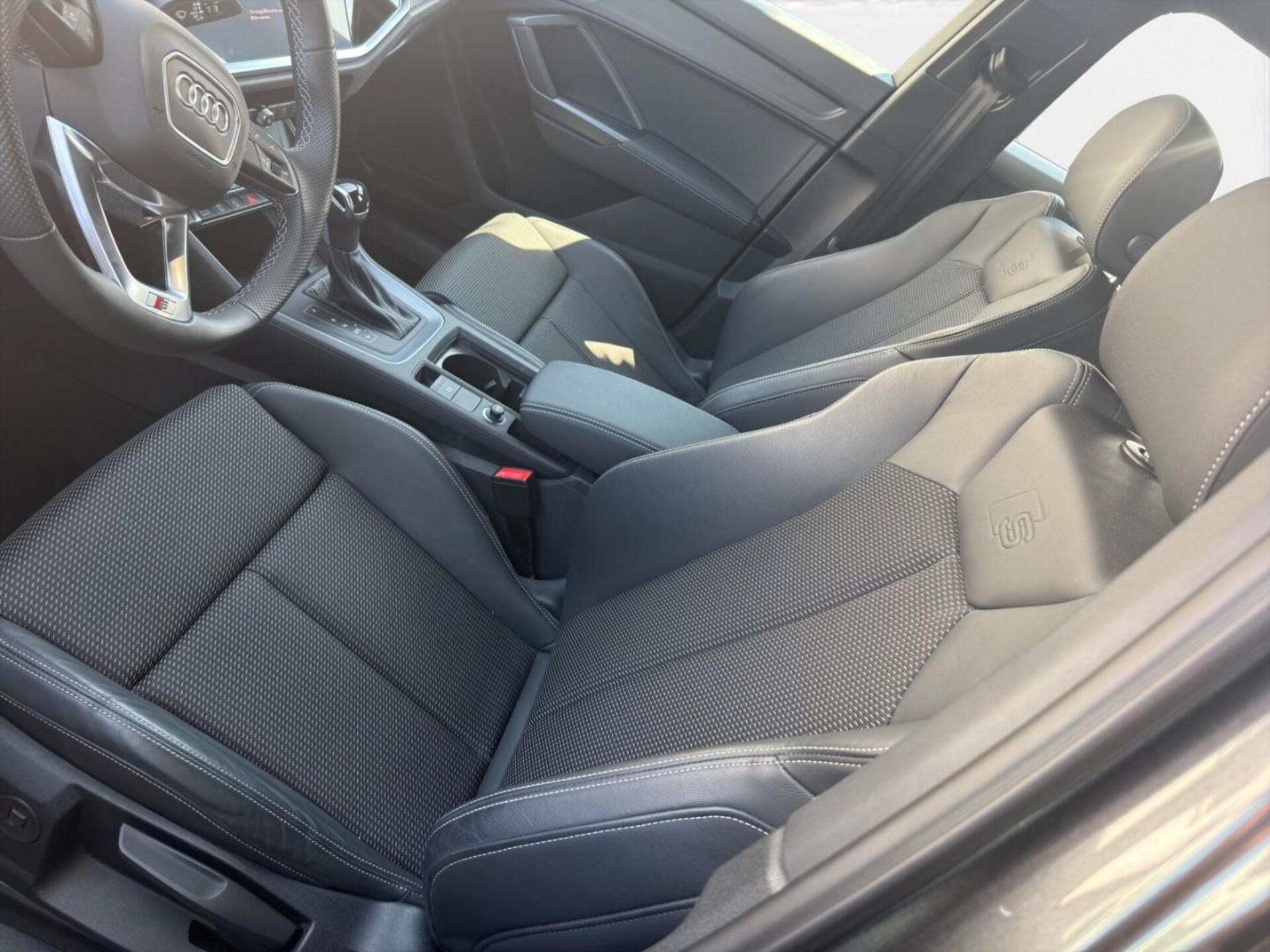 Audi Q3 Sportback S line