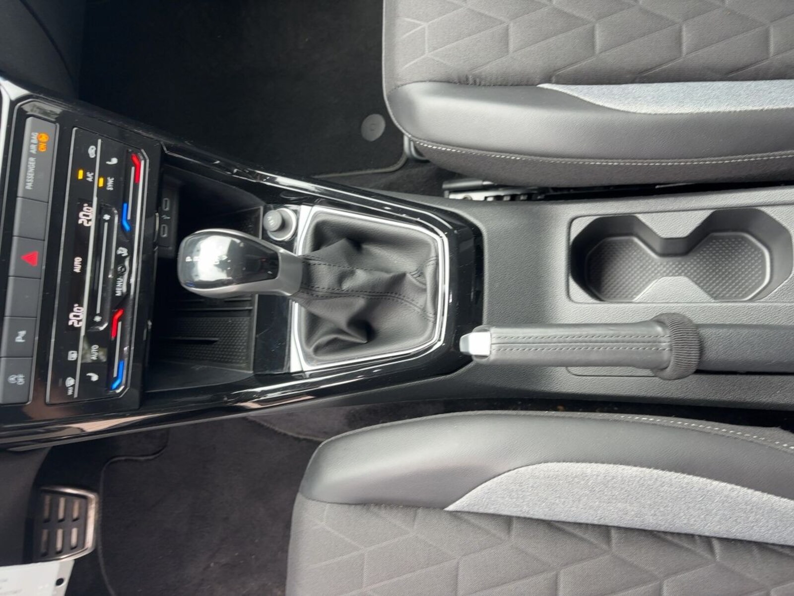 Volkswagen T-Cross – Bild 16