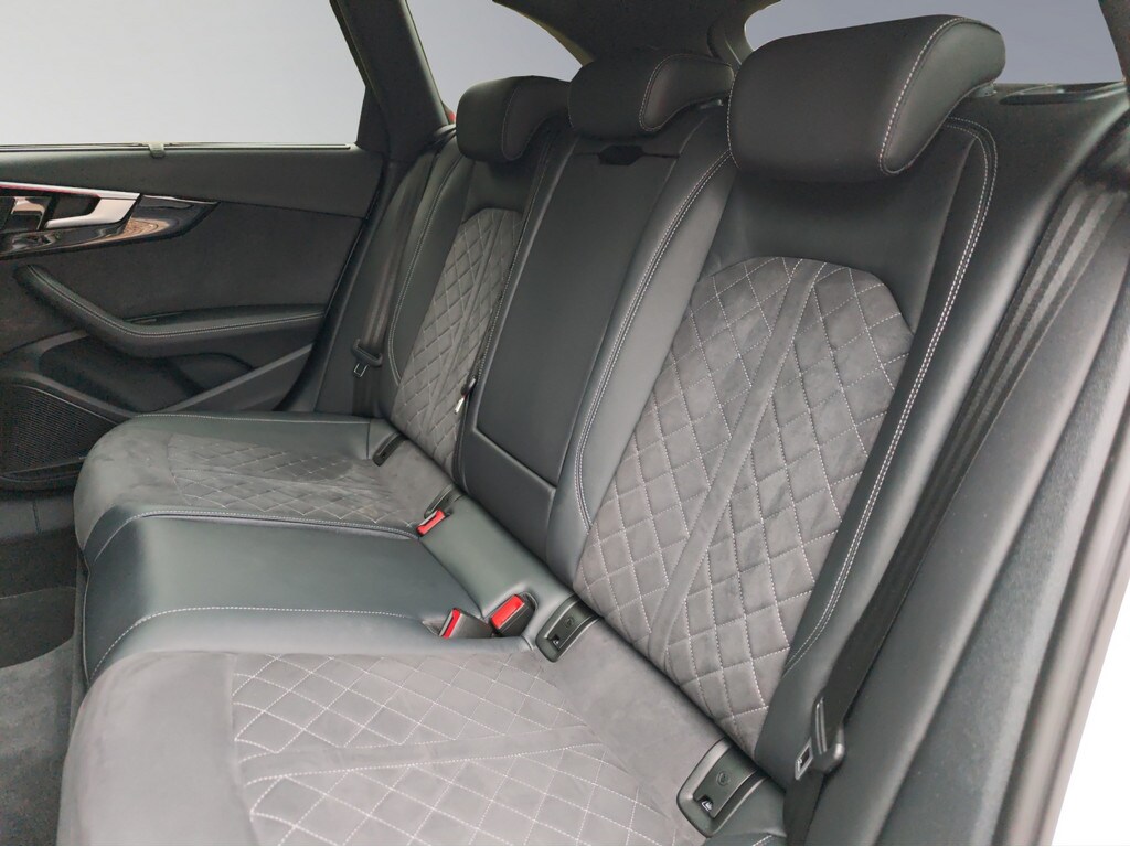 Image about Audi A4 Avant S line 40 TDI quattro S tronic