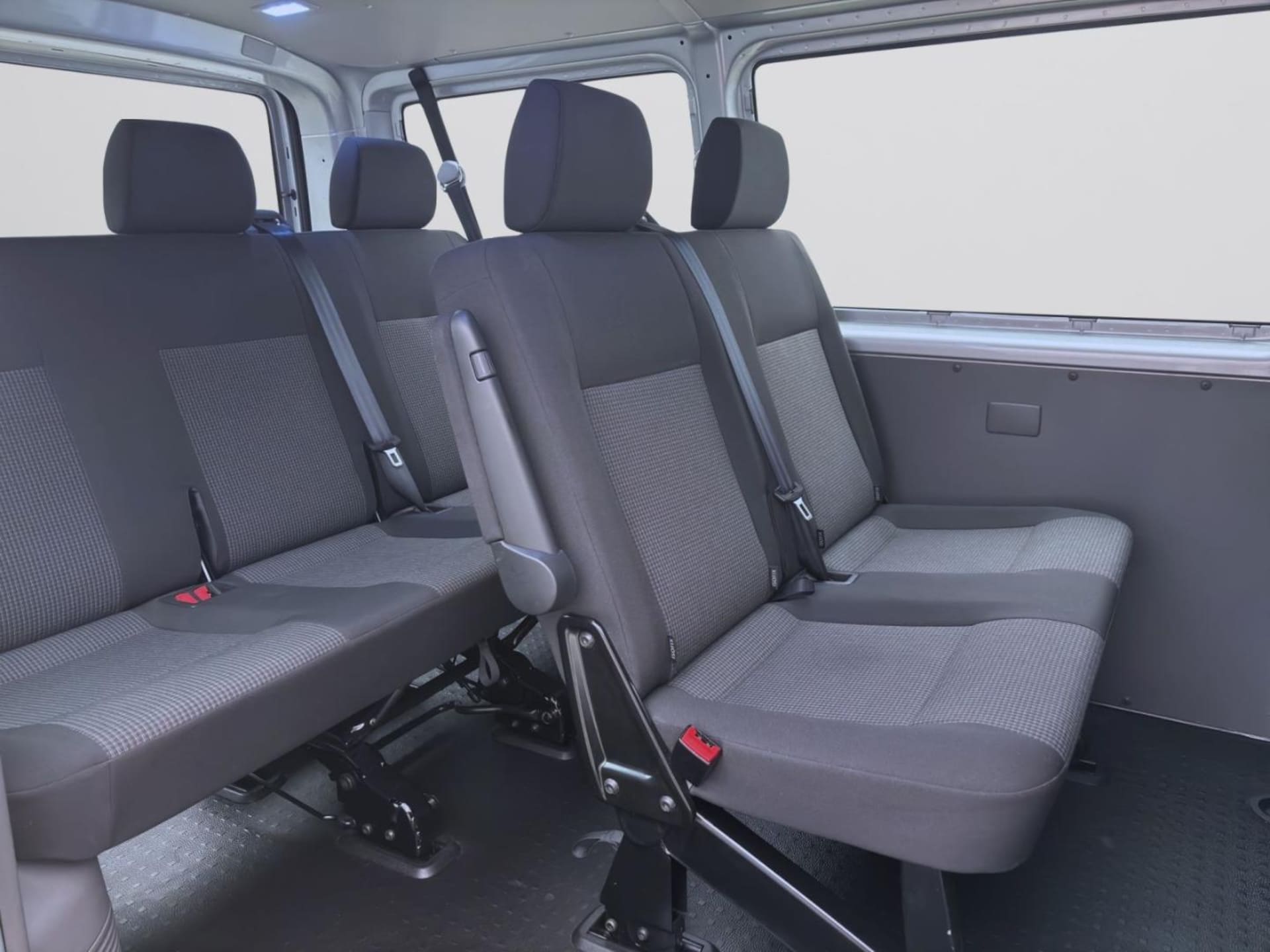 Volkswagen T6.1 Transporter Kombi kurzer Radstand