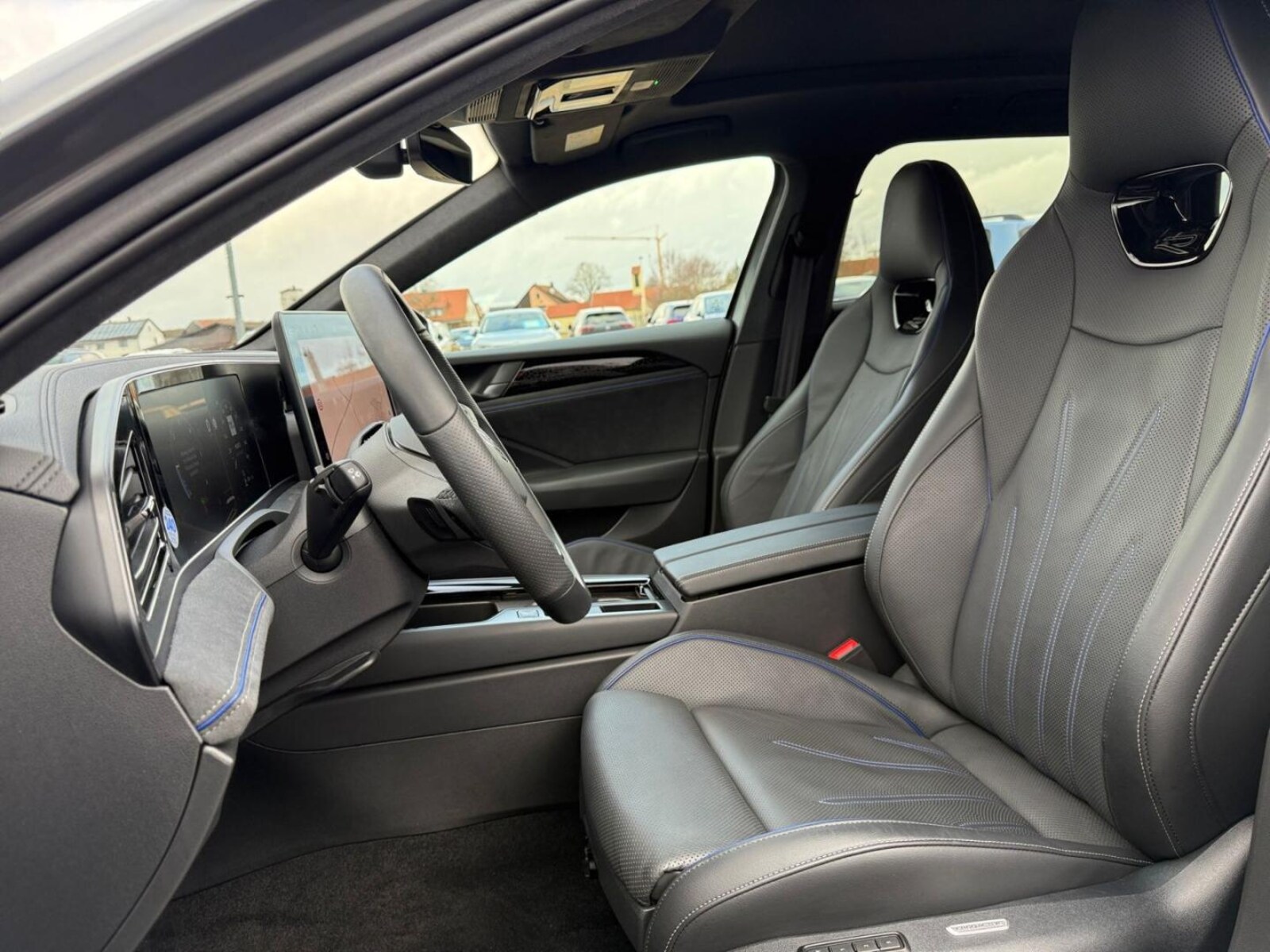 Volkswagen Passat – Bild 9