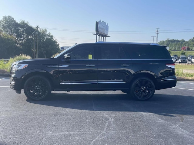 2022 Lincoln Navigator