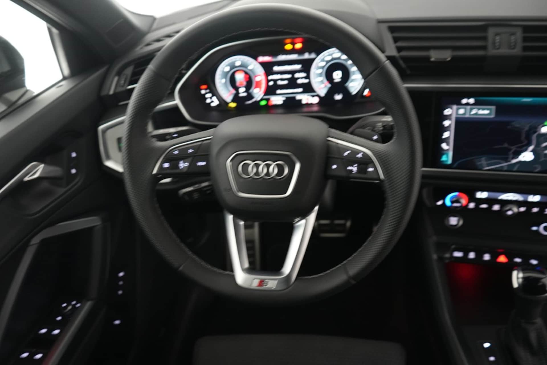 Audi Q3 SUV S line