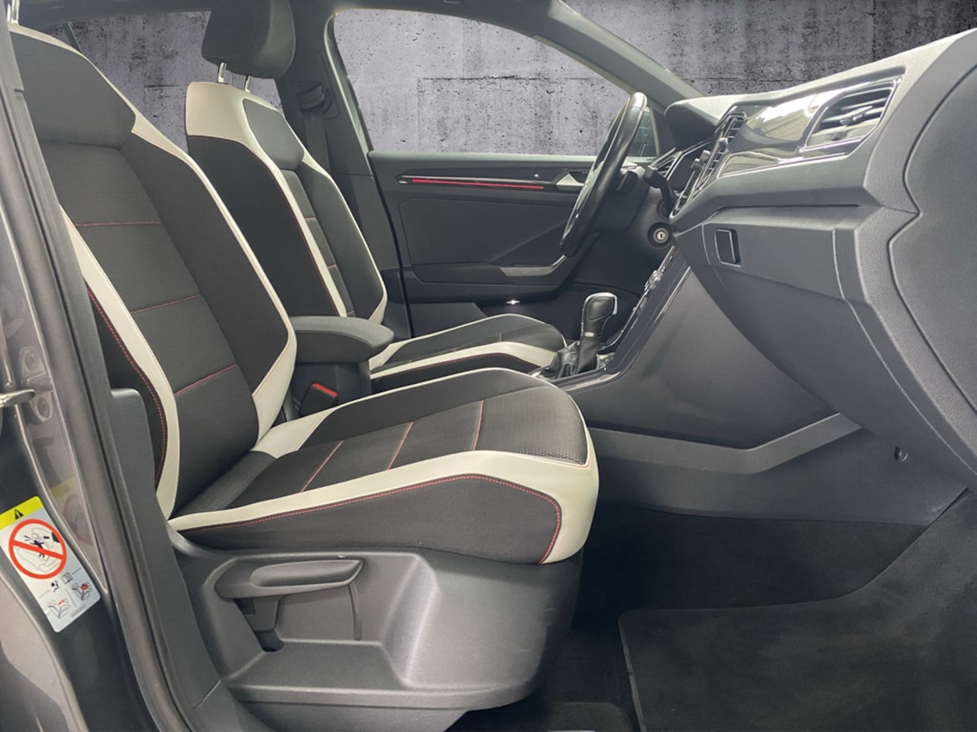 Volkswagen T-Roc Sport