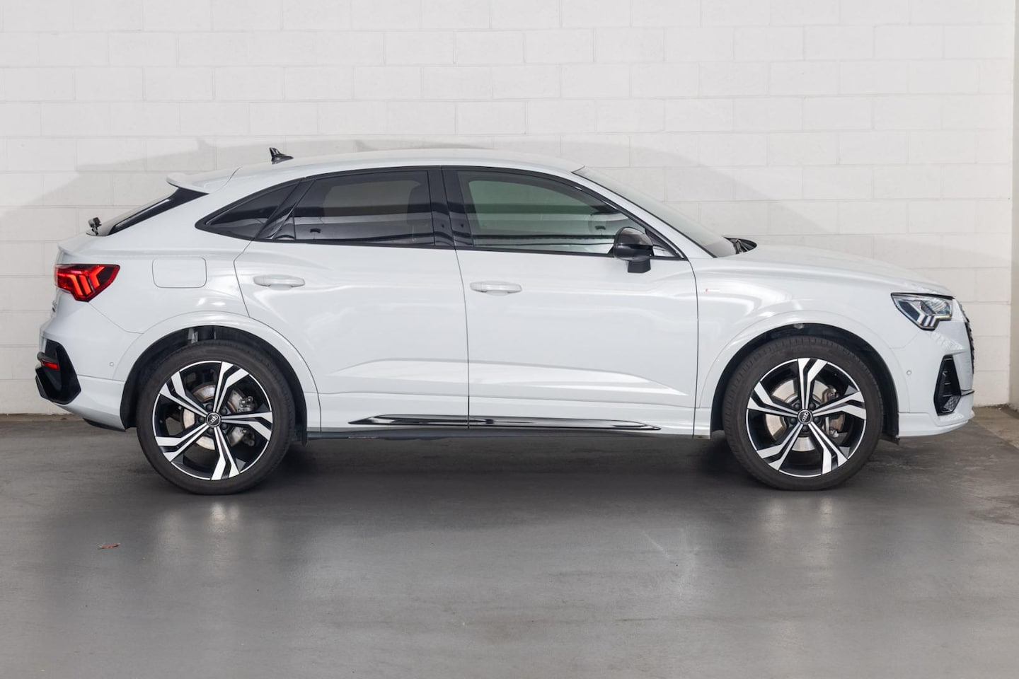 Image about Audi Q3 Sportback 40 TFSI quattro S tronic