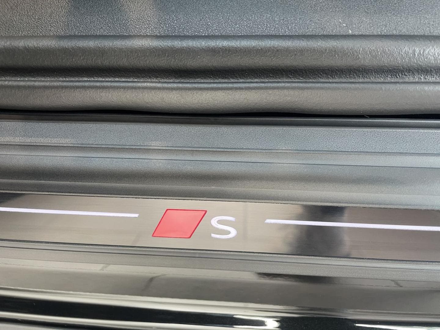 Bild über Audi Q5 Sportback TDI quattro 150 kW S tronic - für weitere Informationen kontaktieren Sie den Audi Partner