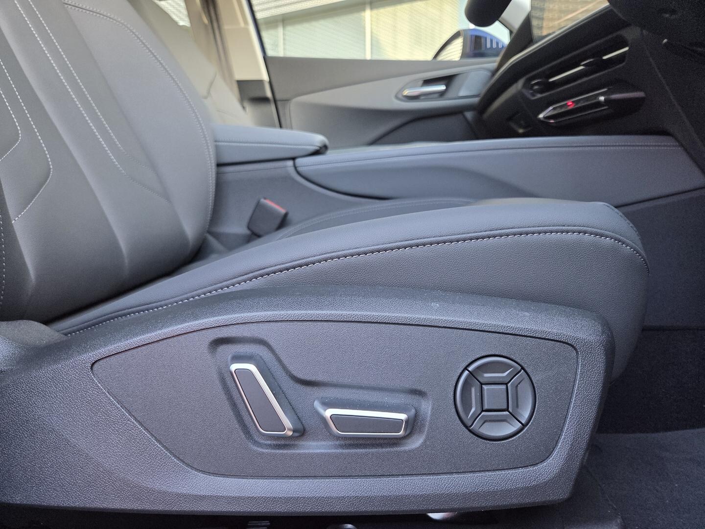 Image about Audi Q3 SUV TFSI 110 kW