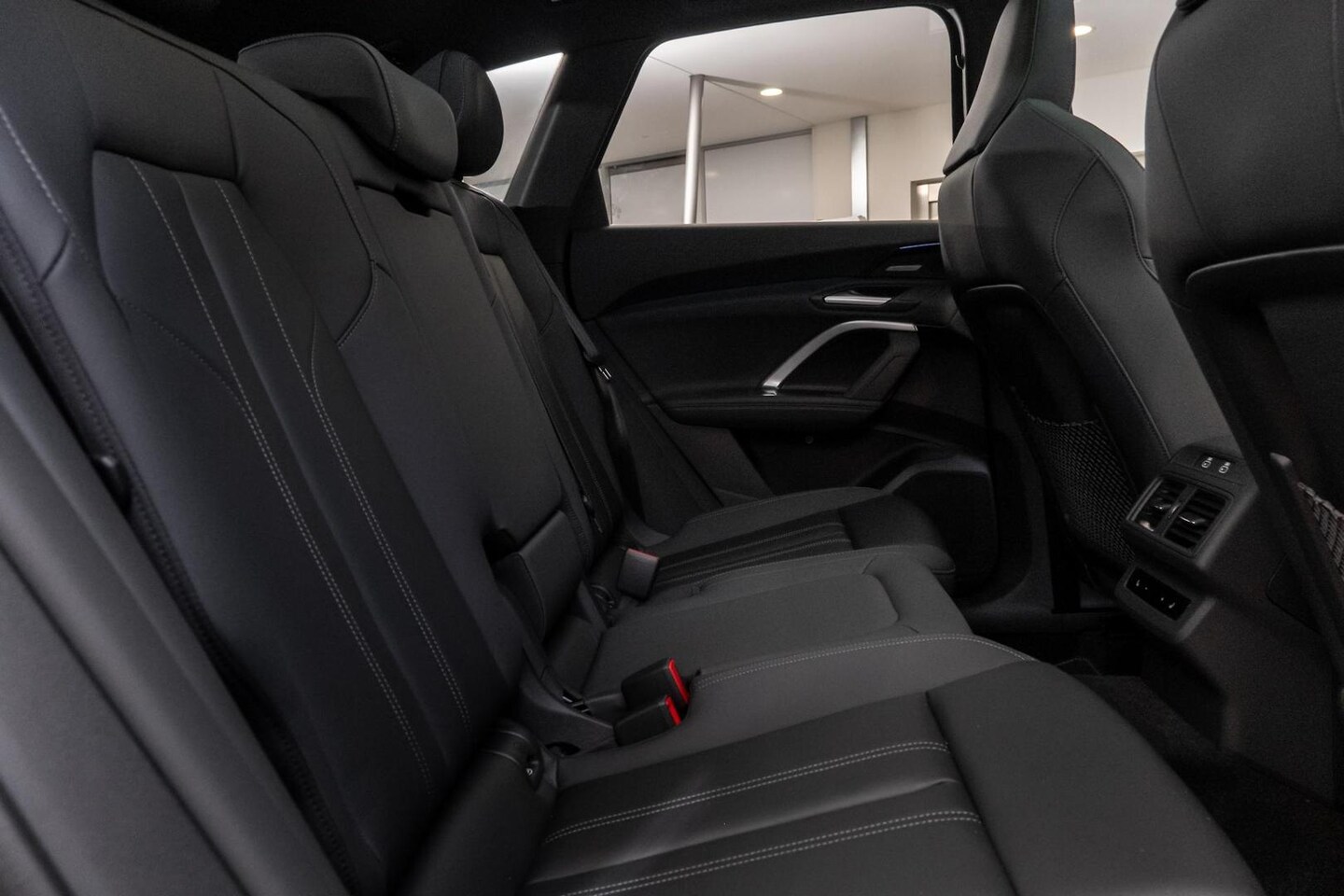 Image about Audi Q5 SUV TDI quattro 150 kW sport