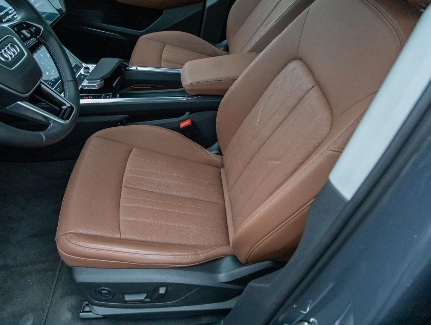 Image about Audi Q8 e-tron S line 50 e-tron quattro