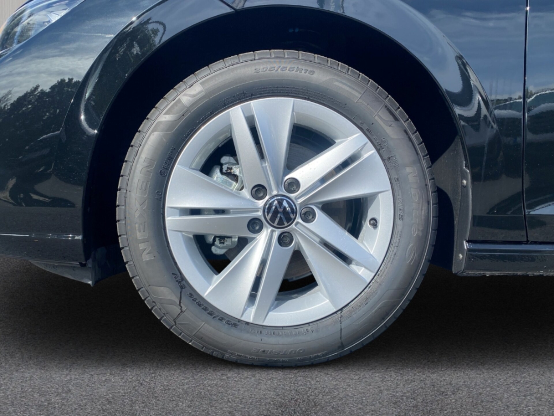 Volkswagen Golf Life