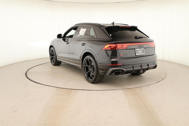 2026 Audi RS Q8 SUV performance
