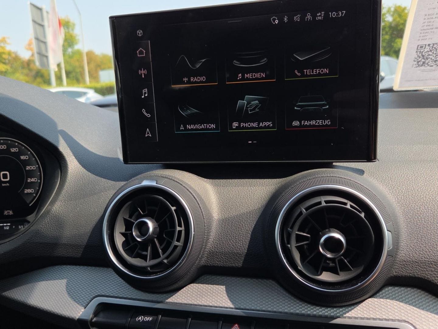 Bild über Audi Q2 advanced 35 TFSI S tronic - für weitere Informationen kontaktieren Sie den Audi Partner
