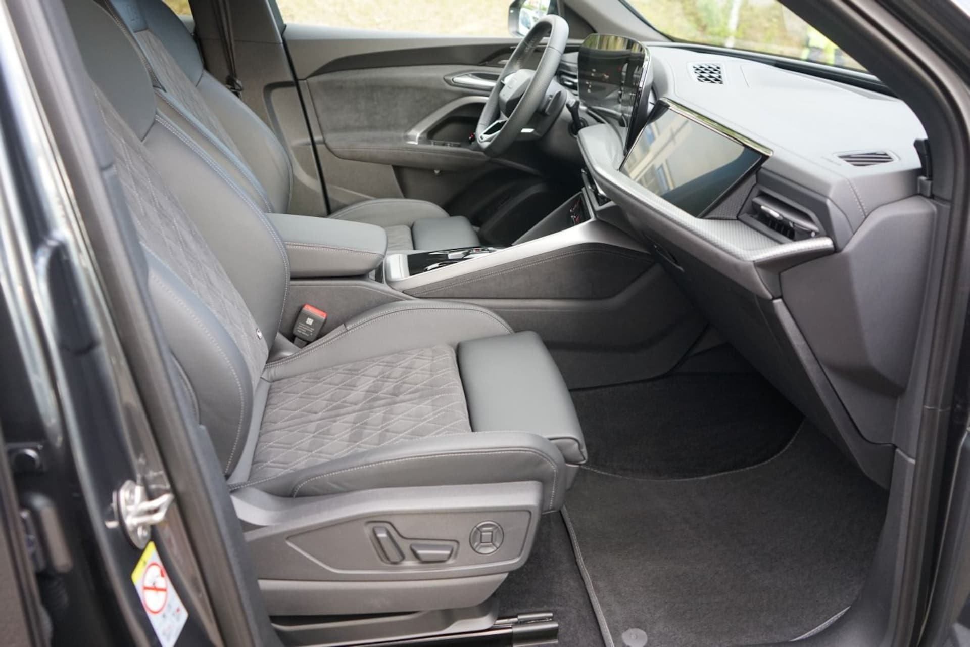 Audi SQ5 SUV edition one