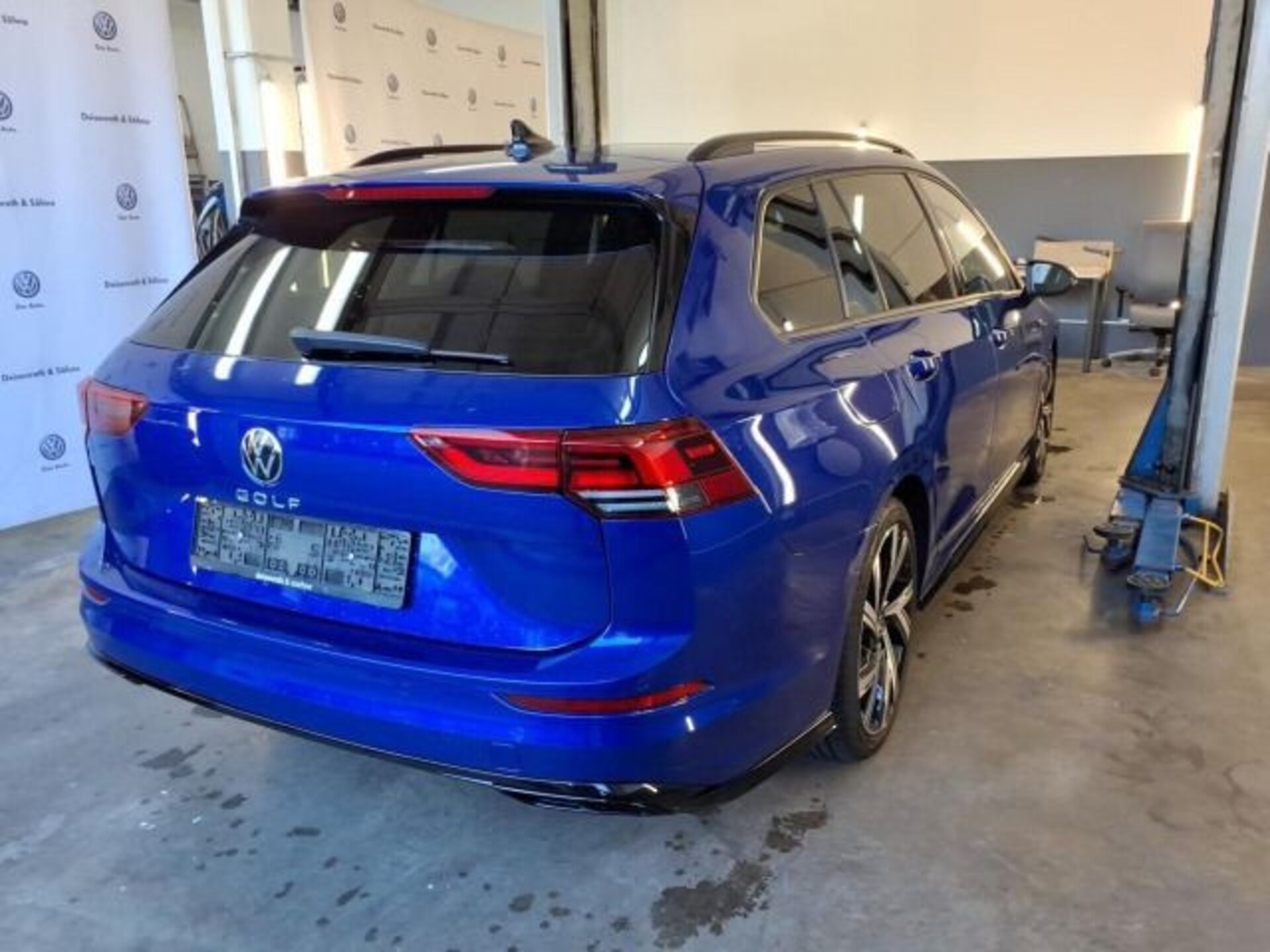 Volkswagen Golf Variant R-Line
