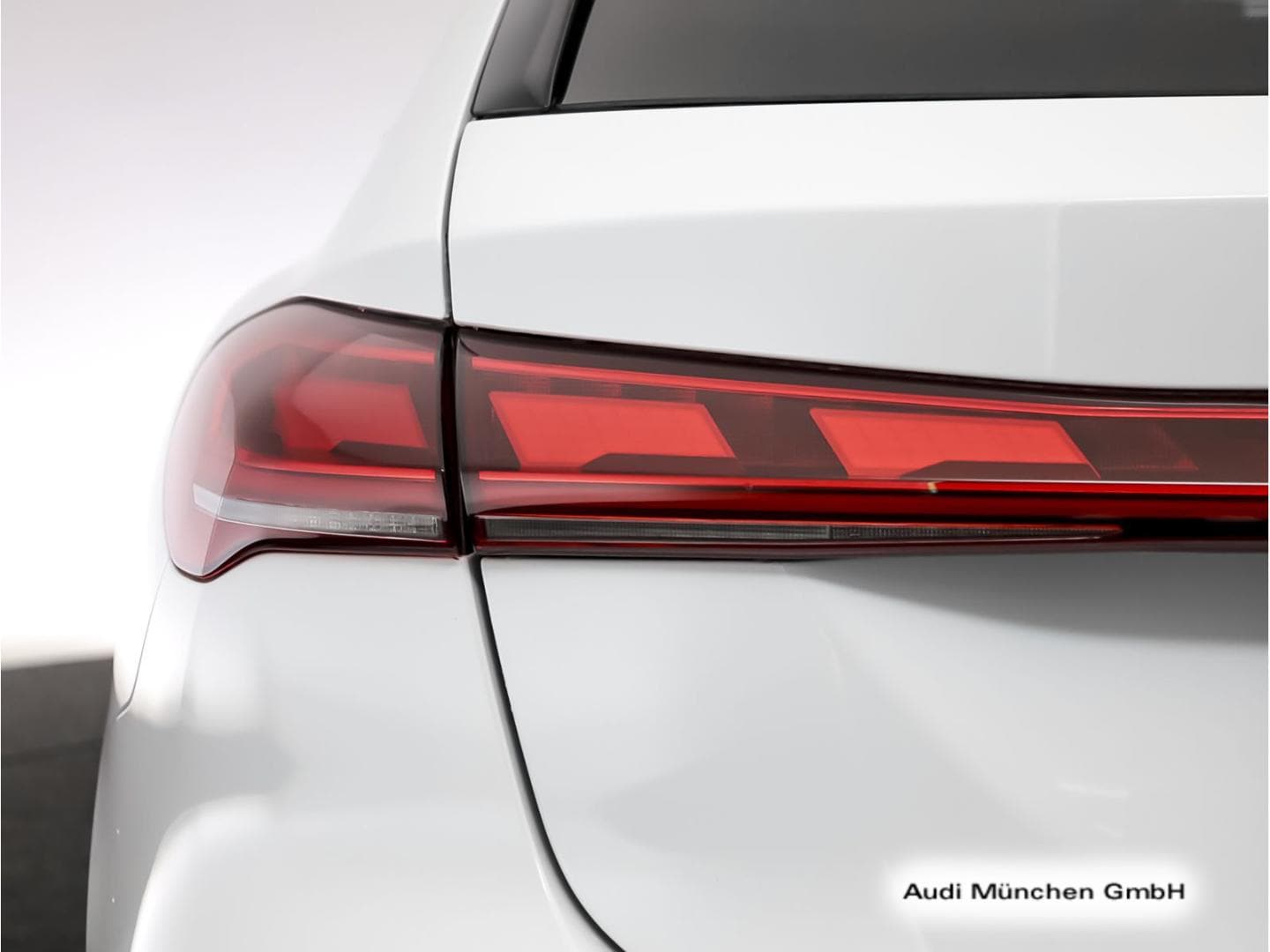 Bild über Audi A5 Avant edition one TFSI quattro 150 kW S tronic - für weitere Informationen kontaktieren Sie den Audi Partner