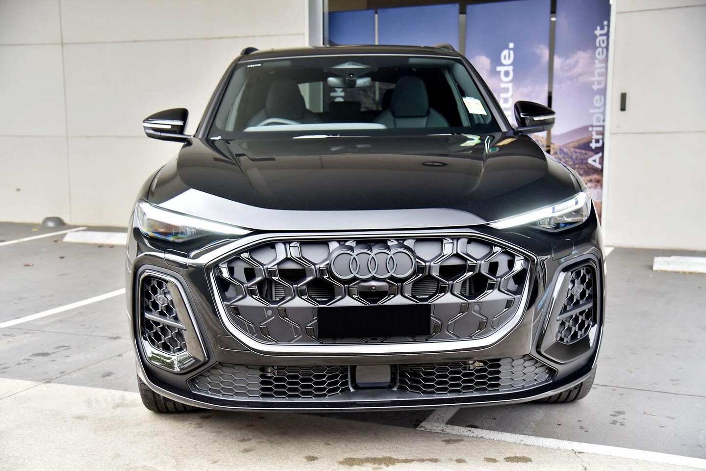 Image about Audi Q5 SUV e-hybrid quattro S tronic