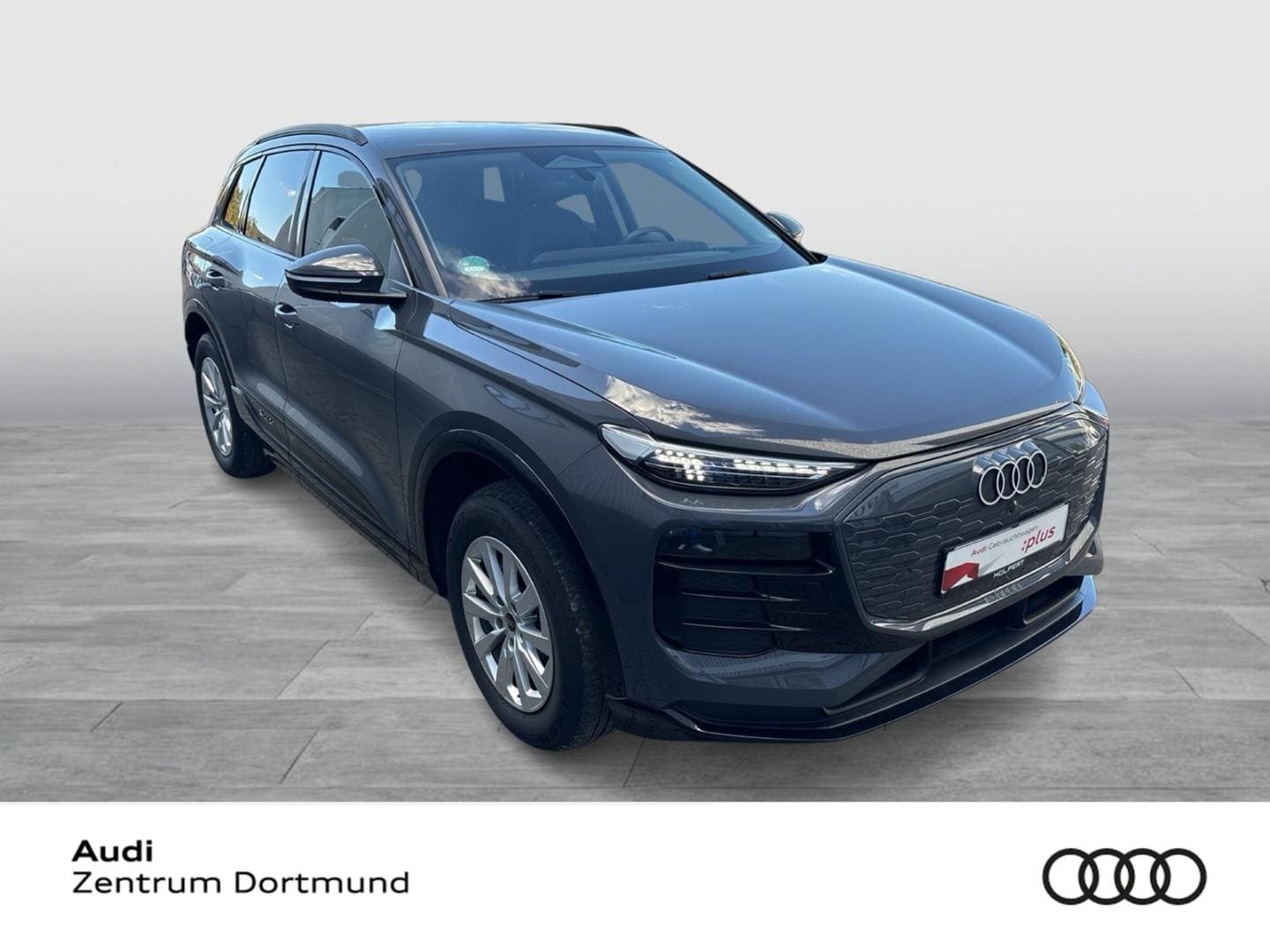 Bild über Audi Q6 SUV e-tron e-tron performance 225 kW - für weitere Informationen kontaktieren Sie den Audi Partner
