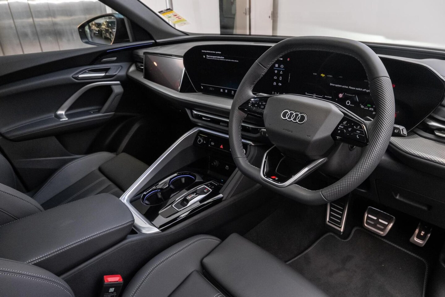 Image about Audi Q5 SUV TDI quattro 150 kW sport