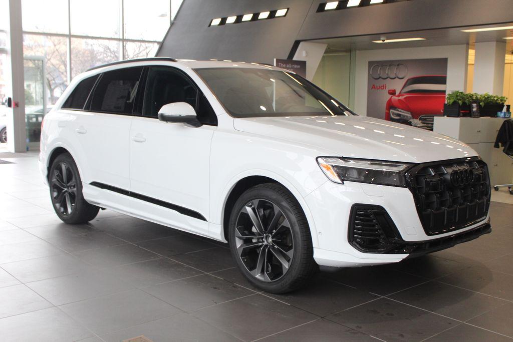 2026 Audi Q7 55 Premium Plus quattro Tiptronic's photo