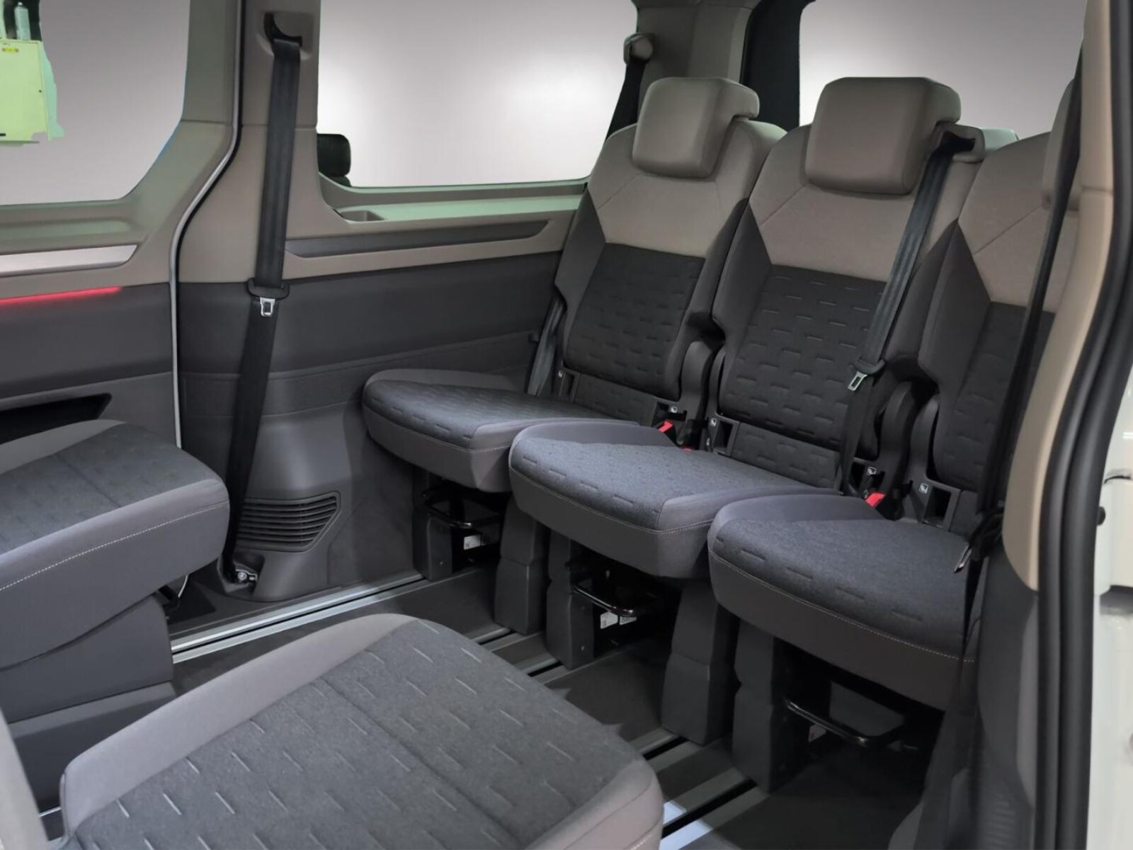 Volkswagen Multivan Langversion – Bild 13