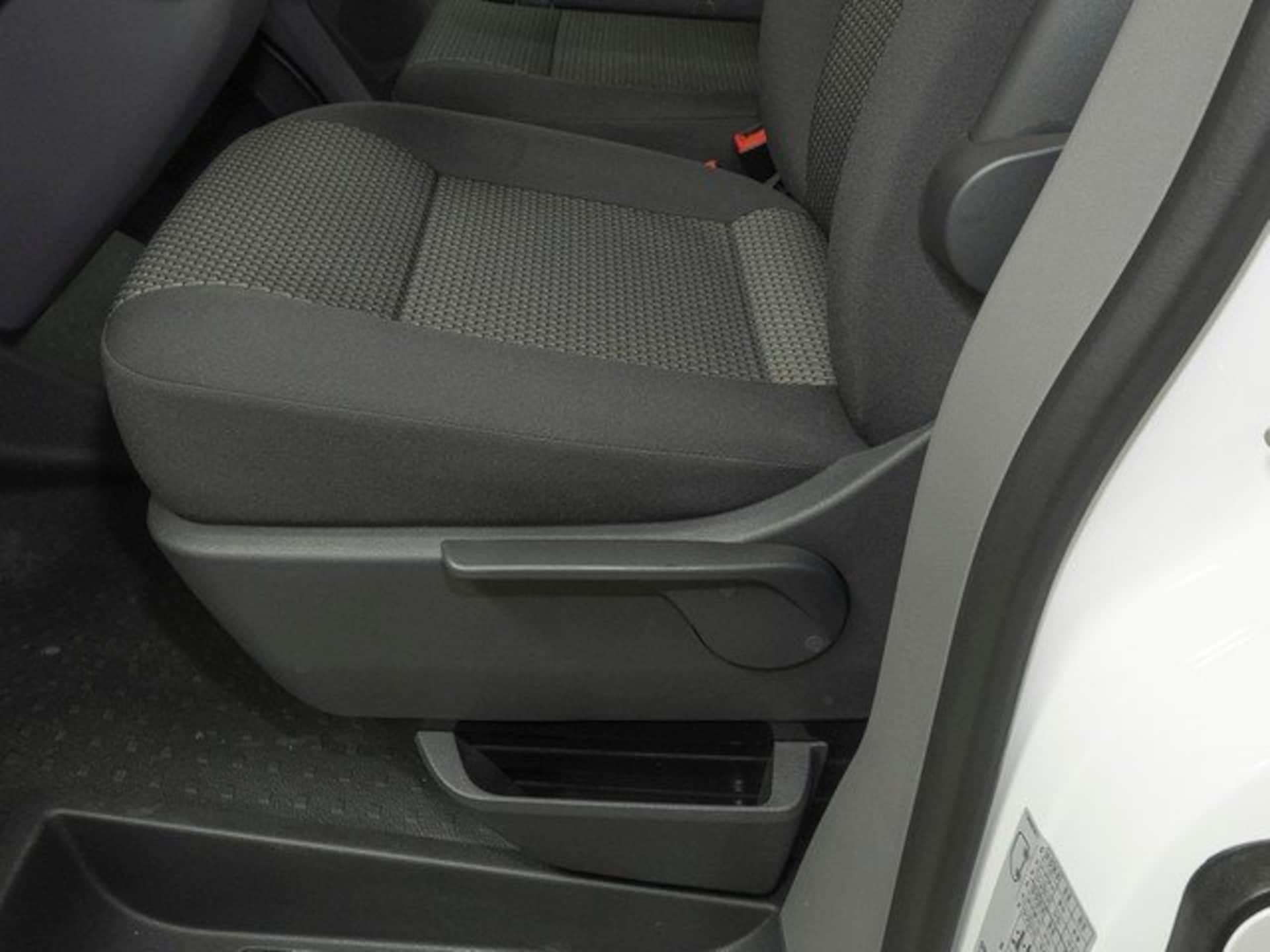 Volkswagen T6.1 Transporter Kasten langer Radstand