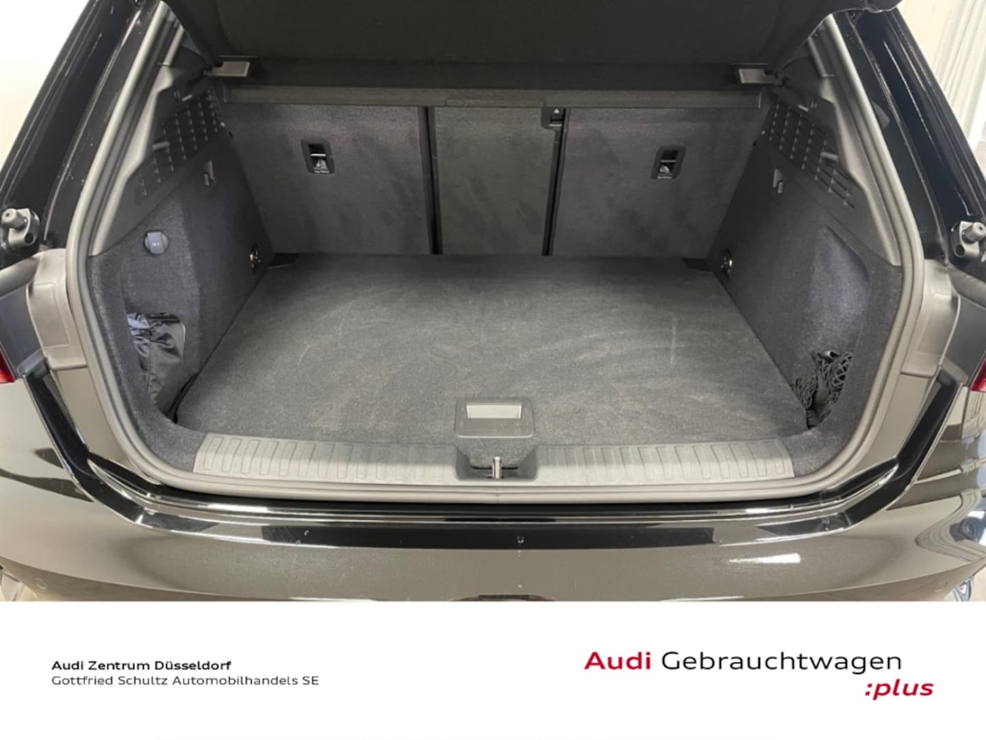 Bild über Audi S3 Sportback TFSI quattro S tronic - für weitere Informationen kontaktieren Sie den Audi Partner