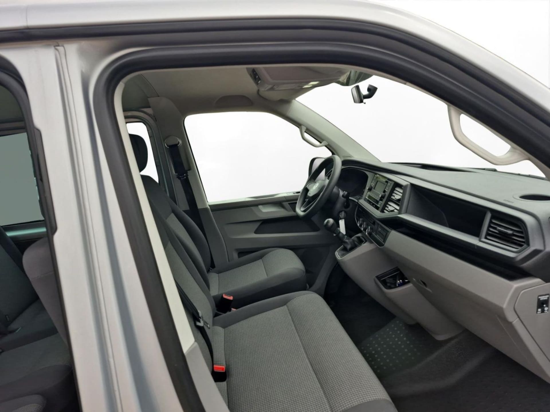 Volkswagen T6.1 Transporter Kombi langer Radstand