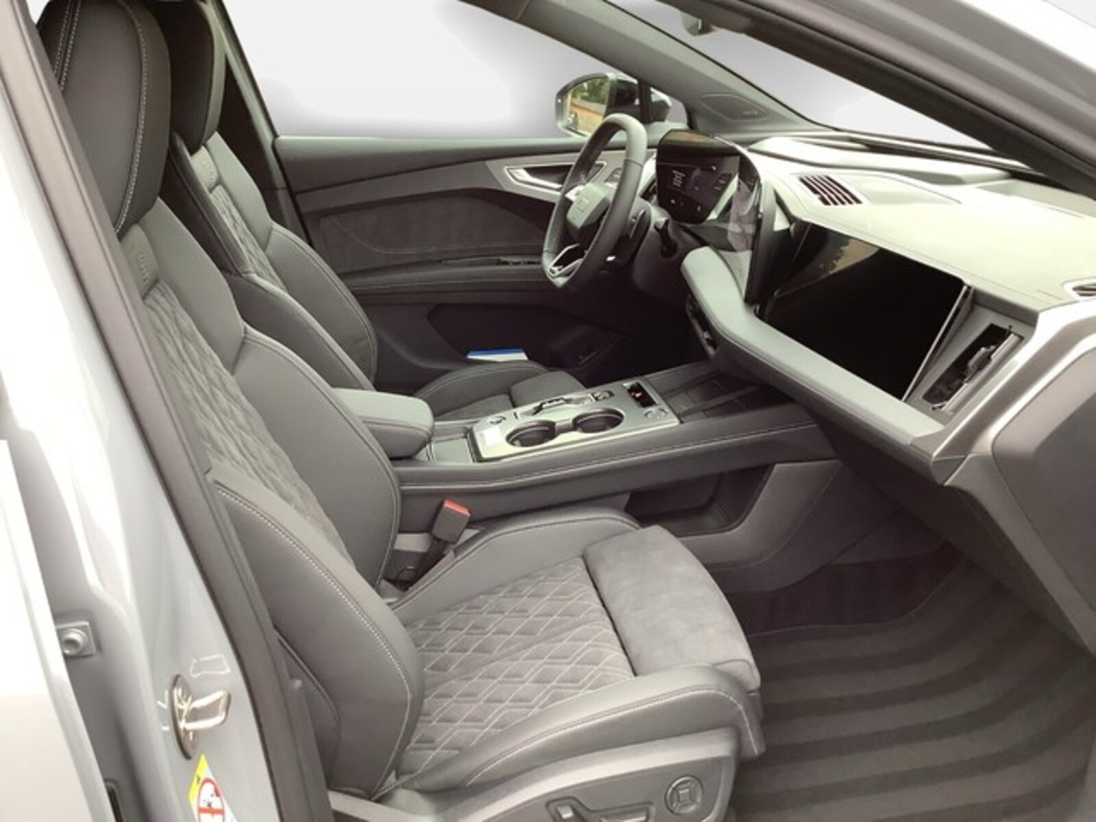 Audi Q4 Sportback e-tron – Bild 14