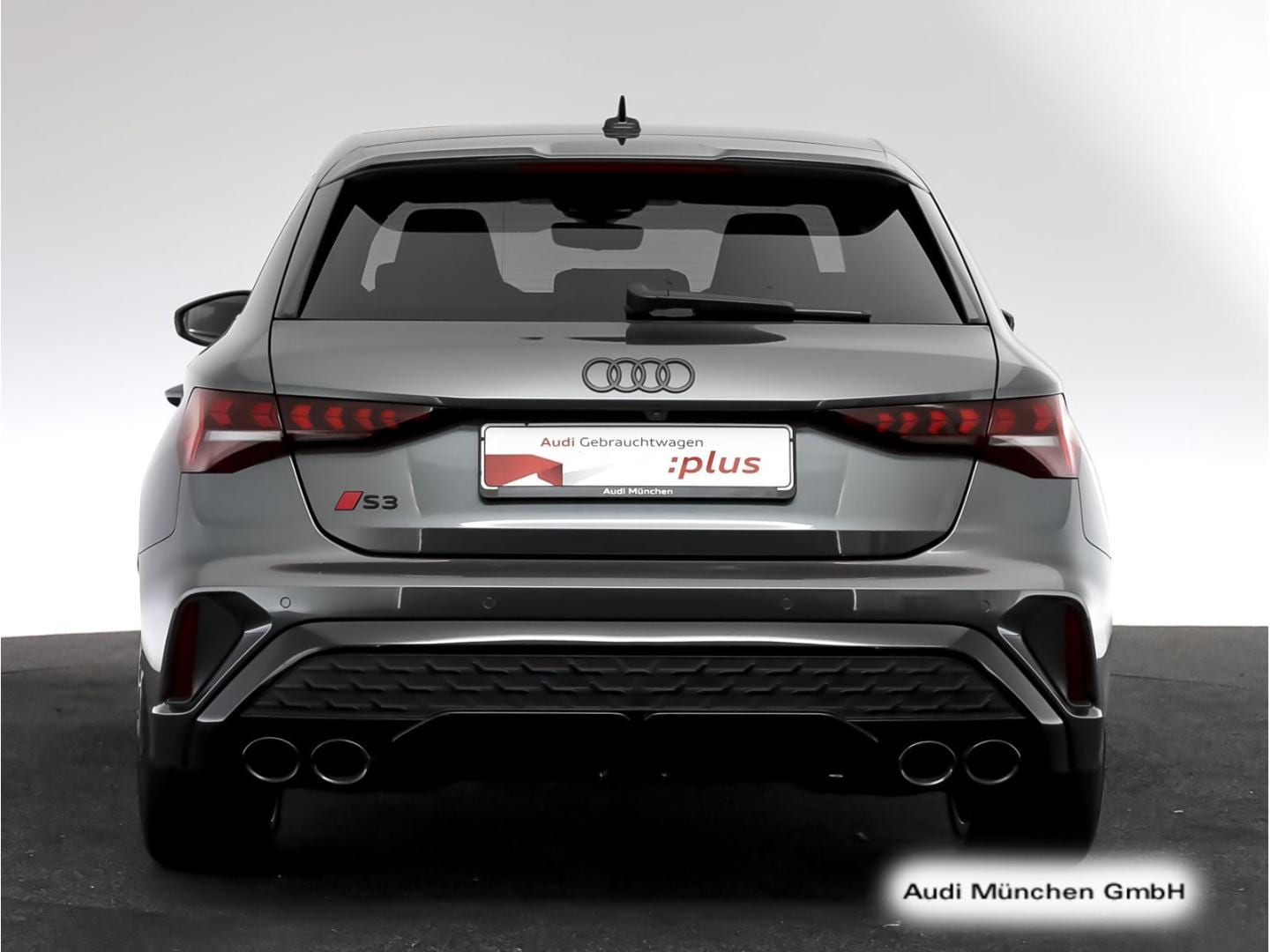 Bild über Audi S3 Sportback TFSI quattro S tronic - für weitere Informationen kontaktieren Sie den Audi Partner