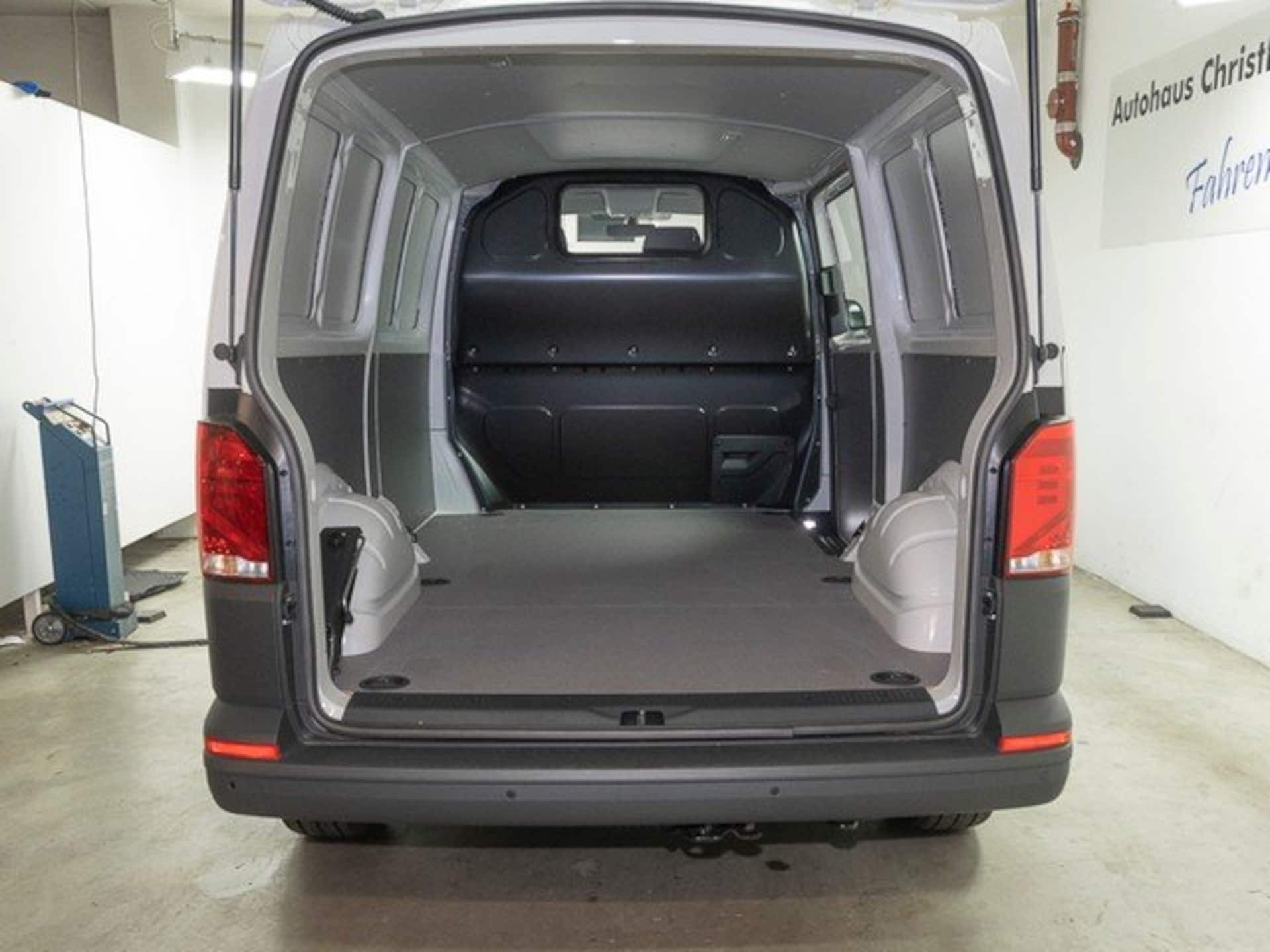 Volkswagen T6.1 Transporter Kasten langer Radstand