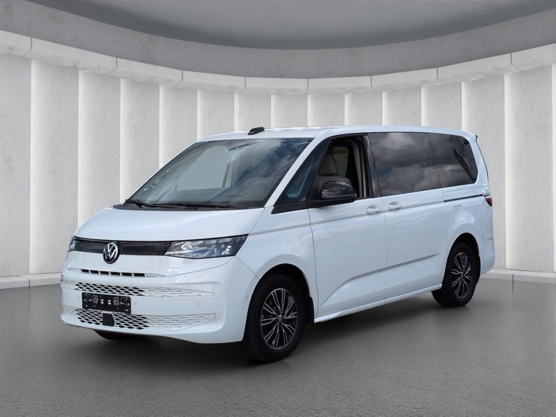 Volkswagen Multivan Langversion Basis-Modell