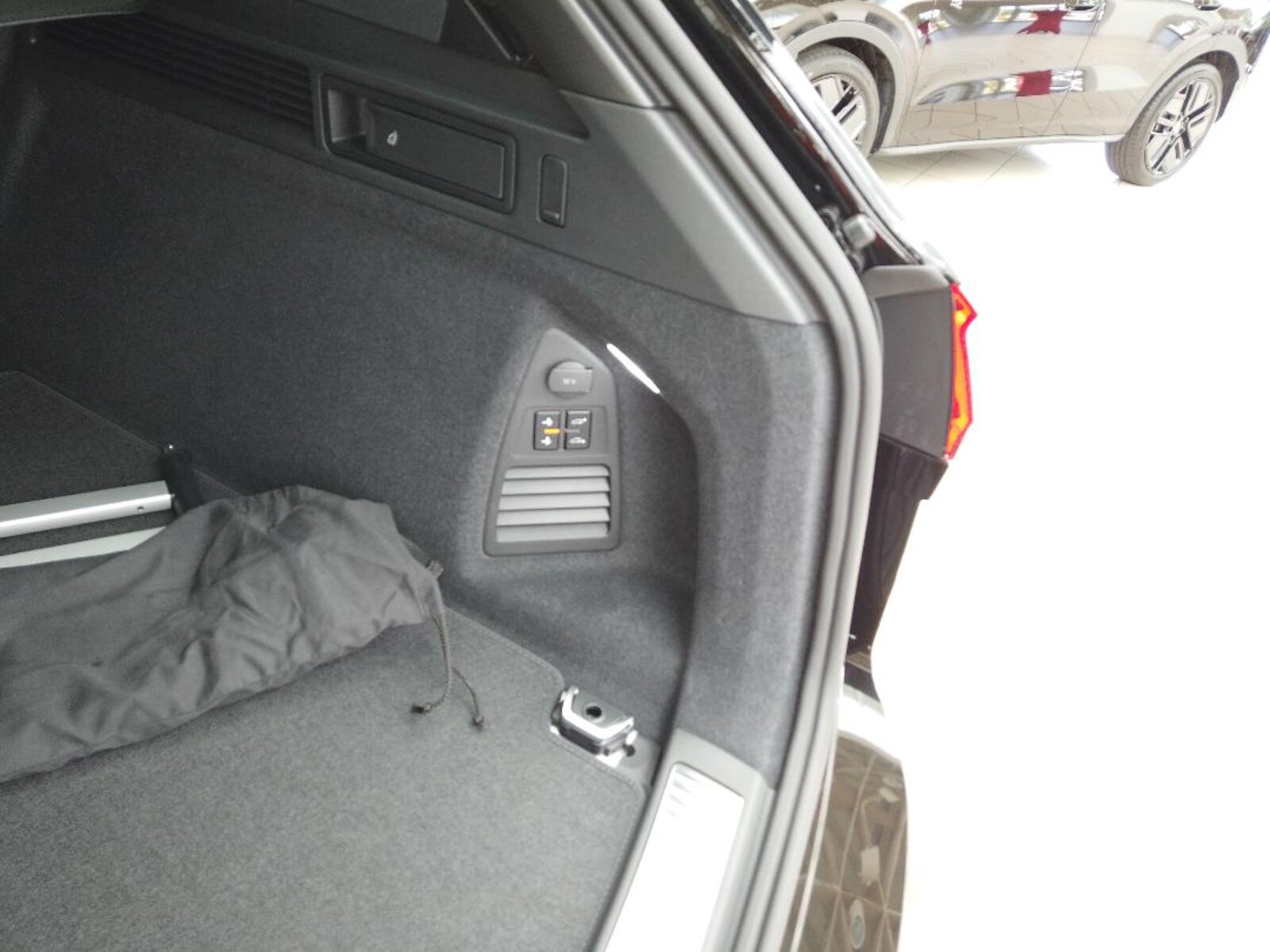 Volkswagen Touareg – Bild 8