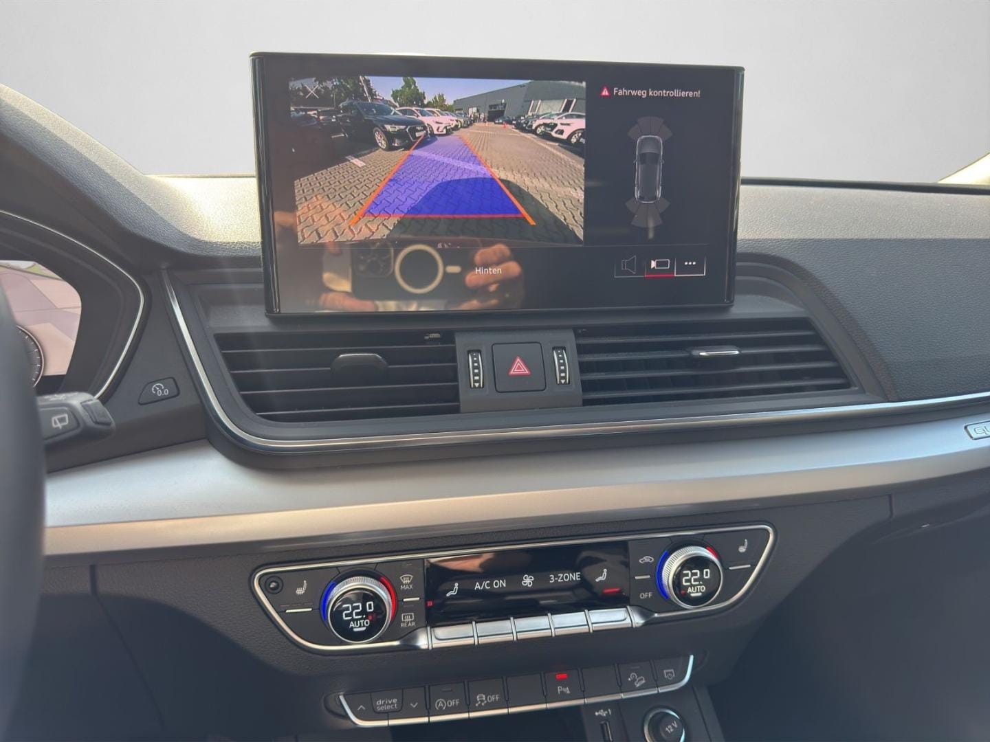 Bild über Audi Q5 40 TDI quattro S tronic - für weitere Informationen kontaktieren Sie den Audi Partner
