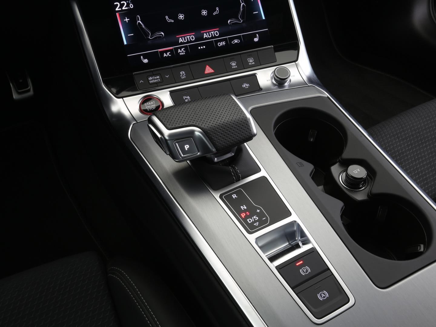 Bild über Audi S6 Avant TDI quattro tiptronic - für weitere Informationen kontaktieren Sie den Audi Partner