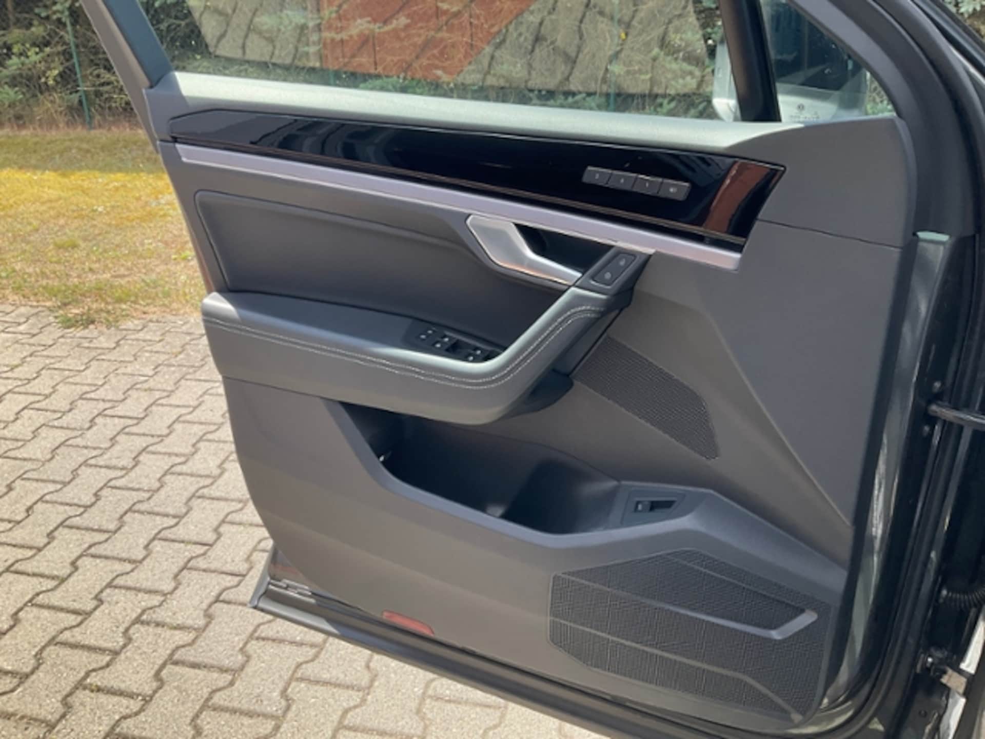 Volkswagen Touareg Basis-Modell