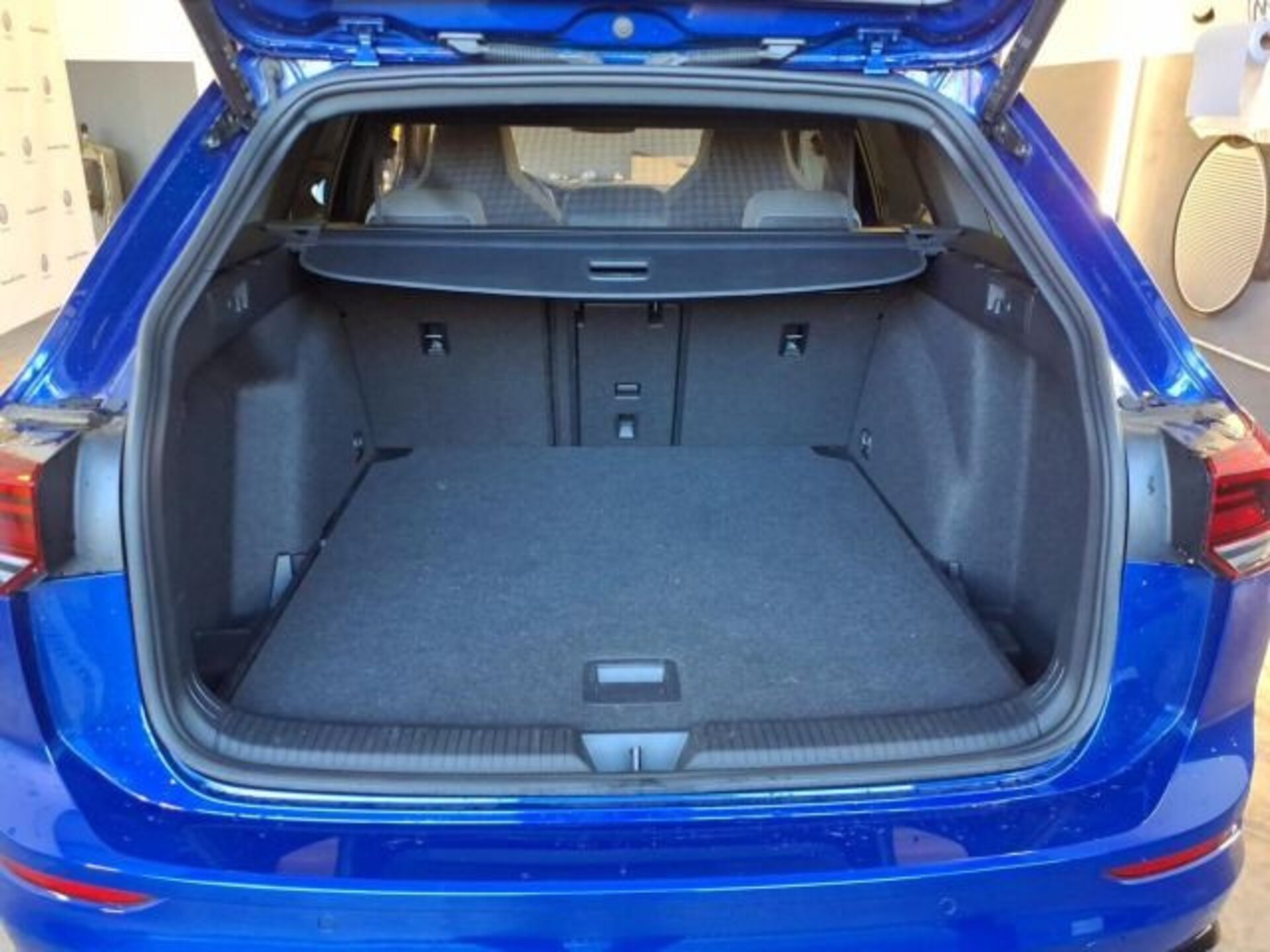 Volkswagen Golf Variant R-Line