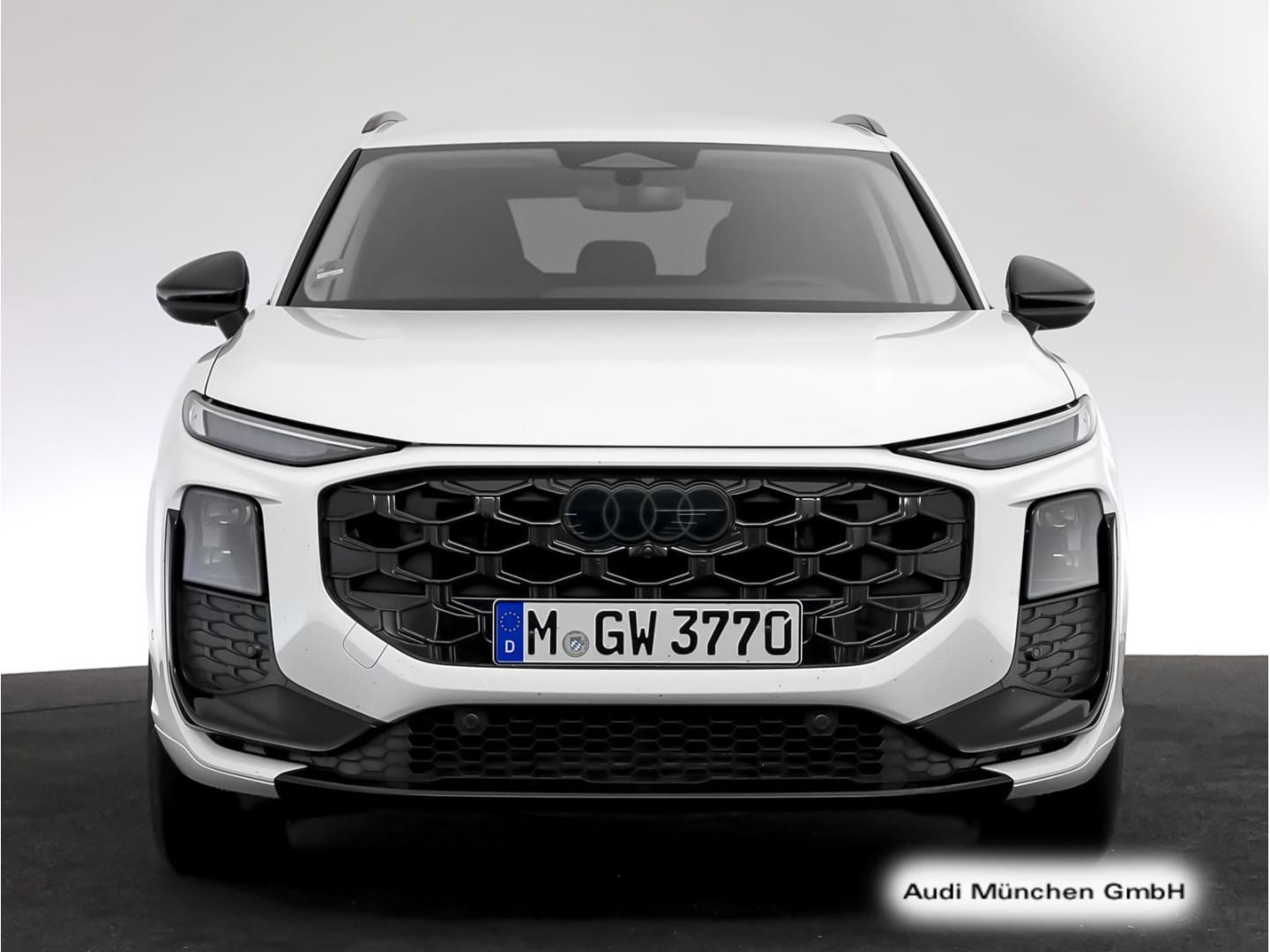 Bild über Audi Q3 SUV TFSI 110 kW S tronic - für weitere Informationen kontaktieren Sie den Audi Partner