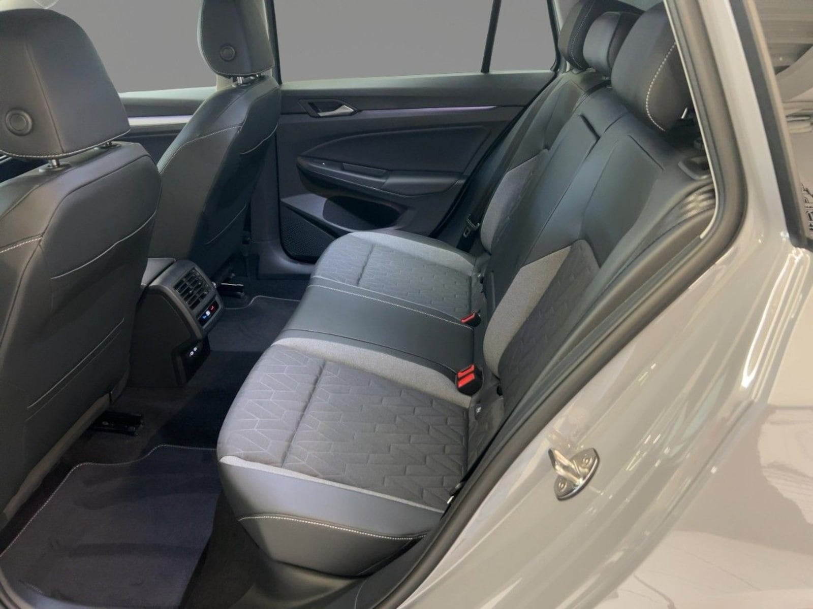Volkswagen Golf Variant – Bild 9