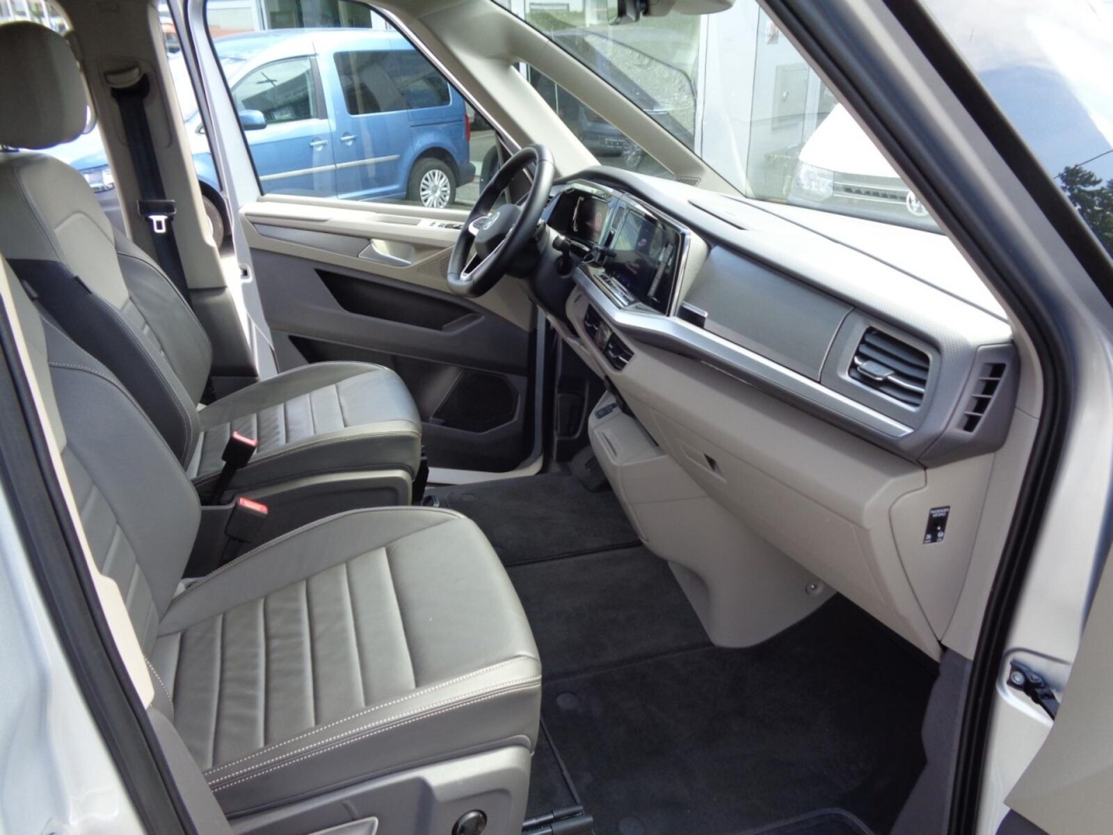 Volkswagen Multivan Langversion – Bild 14