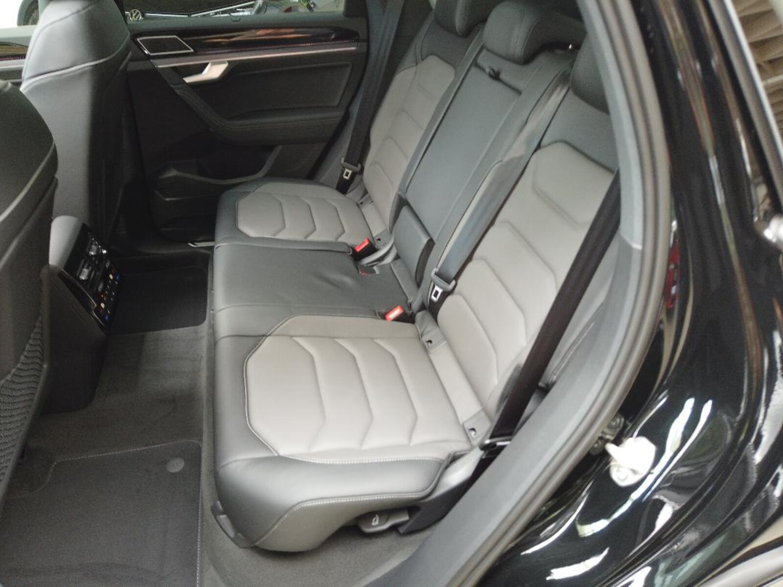 Volkswagen Touareg – Bild 6