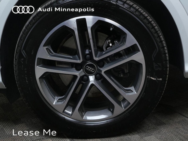 2025 Audi New Q5 Premium - Photo 16