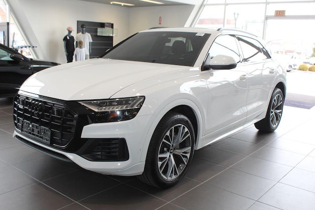 Photo of 2023 Audi Q8