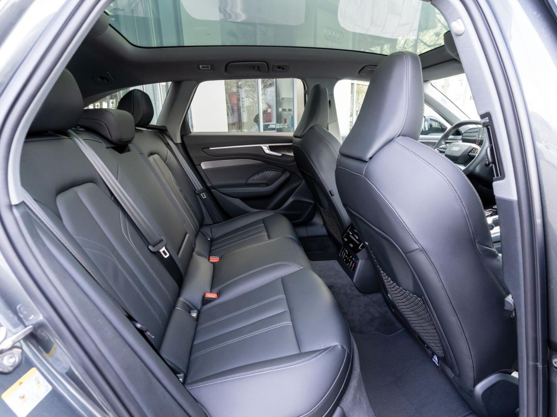 Audi A6 Avant edition one
